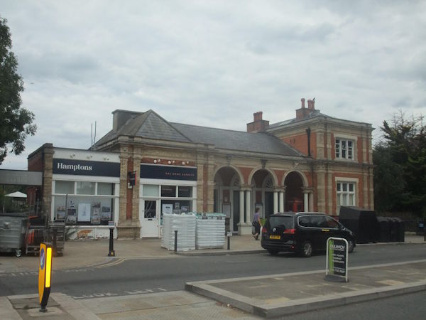 North Dulwich station